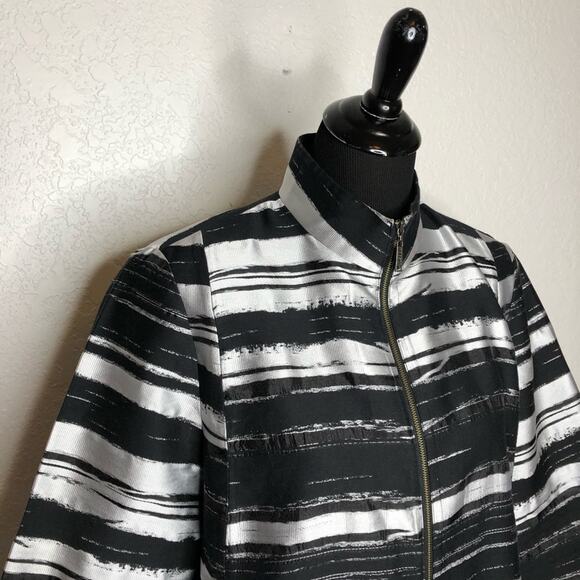 Misook black silver metallic abstract stripe full zip jacket size Large - Picture 2 of 14